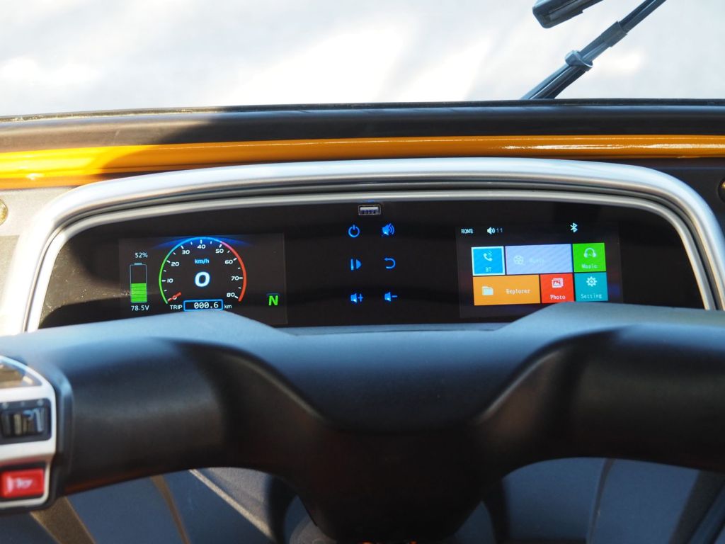 Poste de conduite du tuk-tuk électrique VAGO